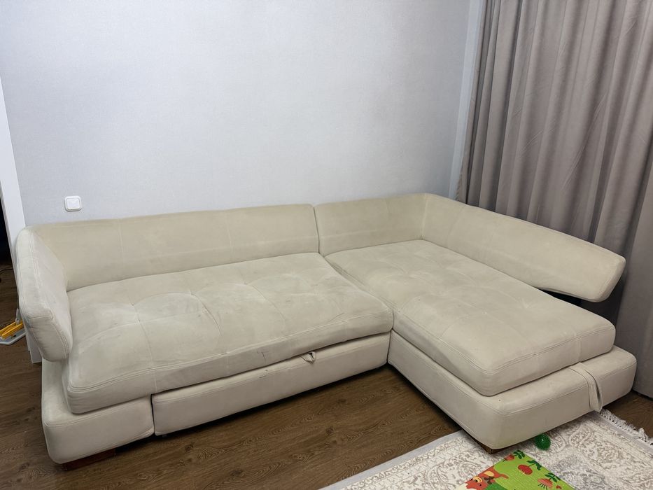 Продам диван в зорошем стостояние