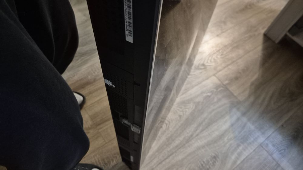 Televizor Hisense 110cm Stricat