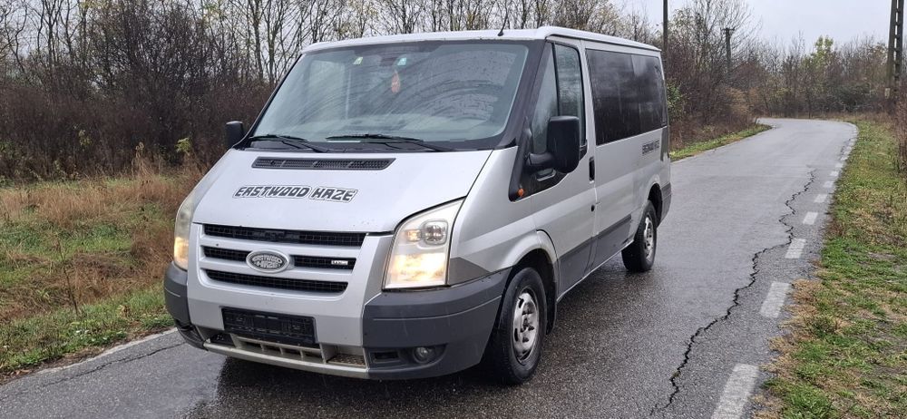 Dezmembrez Ford transit 2.2 diesel 2008 EURO4 8+1 locuri