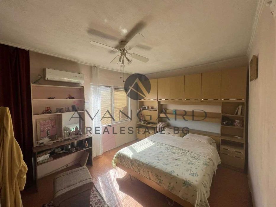 Продава се Къща в с. Крумово, Област Пловдив - 200 кв.м за 663 €/кв.м - Снимка #2