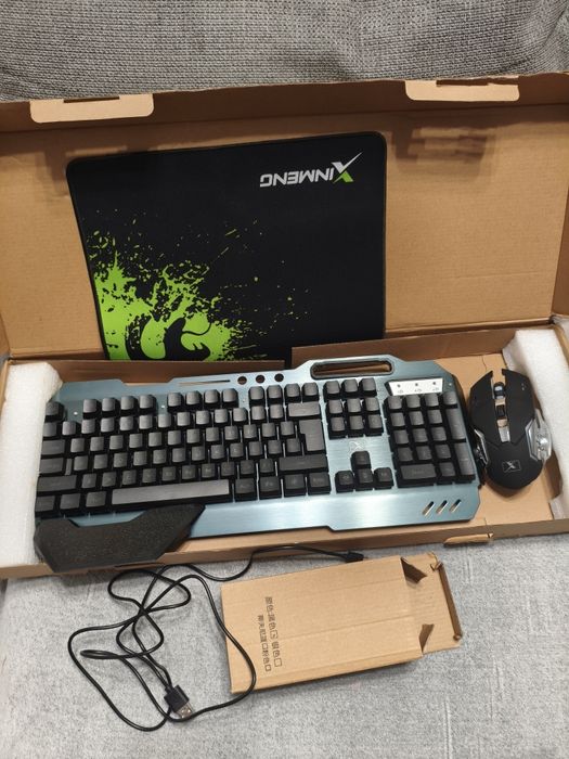 Set Tastatură și Mouse Gaming Wireless 2.4G – LED Backlit, qwerty, Mou