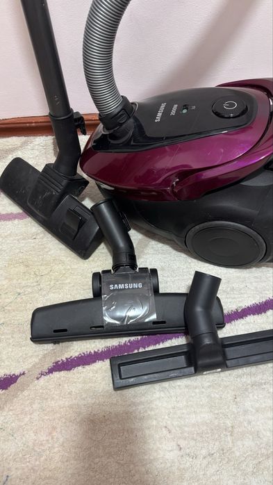 Продаётся пылесос в отличном состоянии