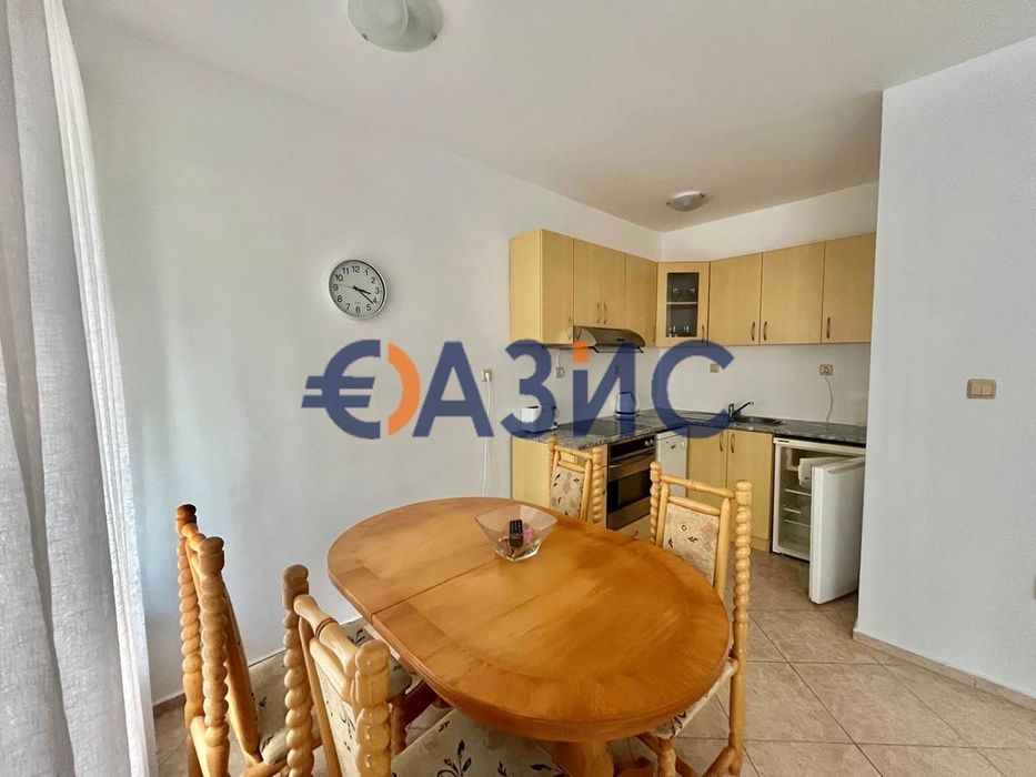 Апартамент с 2 спални в комплекс Глобал Сити, Несебър, България, 95 кв