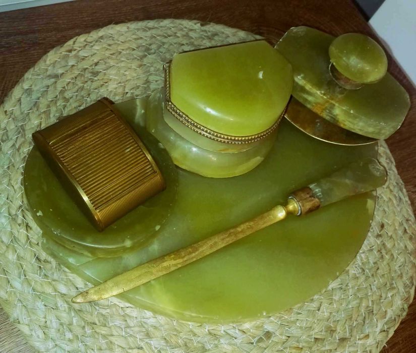 Мастилница от Зелен Оникс и Бронз
