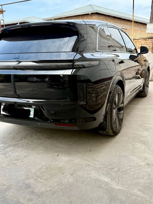 Li 7 max 2023 ishlab chiqarilgan