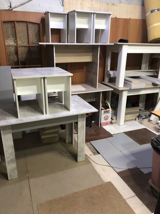 Продам новые кухонные табуретки