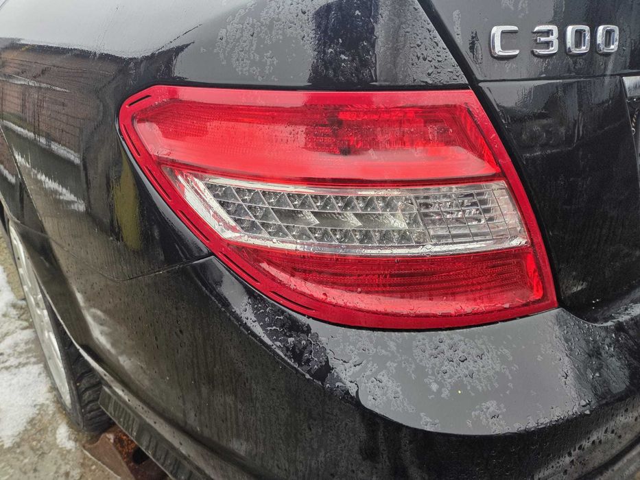 Stop tripla led stanga /dreapta Mercedes  C-class w204