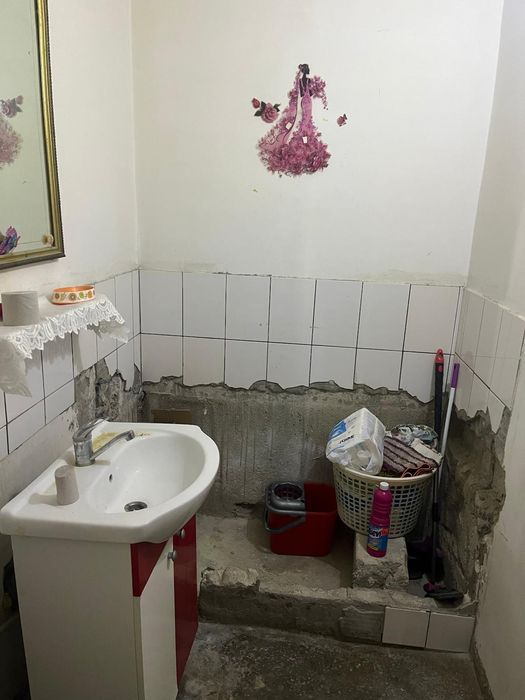 Vând apartament la etajul 4 in Zimnicea