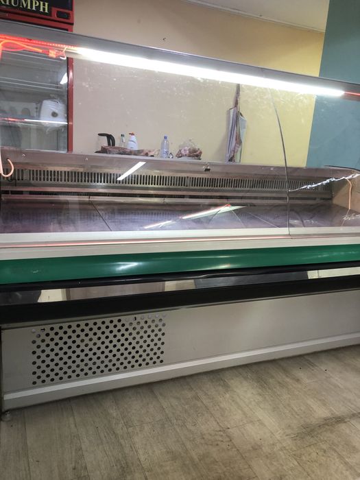 Холдильная витрина минусовая +5 -5