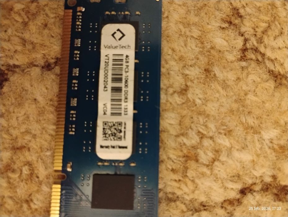 3 plăcute de RAM DDR3