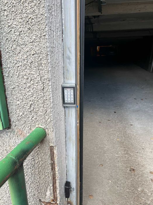 Продава се Гараж / Паркомясто в София, Изток - 20 кв.м за 5 €/кв.м - Снимка #4