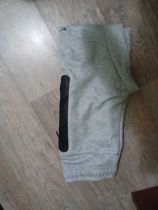 Мъжко сиво долнище Nike Tech Fleece Joggers (Оригинал)