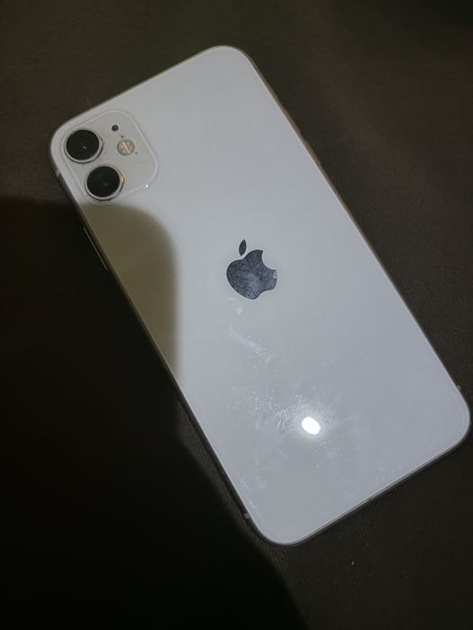 Iphone 11 в хорошем состоянии