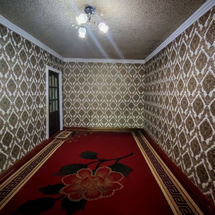 4 etajli dom 4 etajida 2 xonali uy