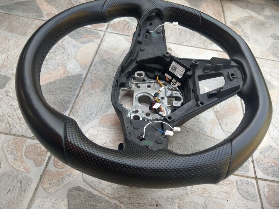 Волан за VW GOLF 8 с подгряване