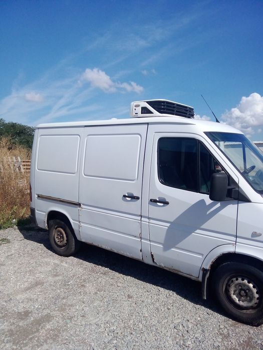 Мерцедес спринтер 211 cdi хладилен