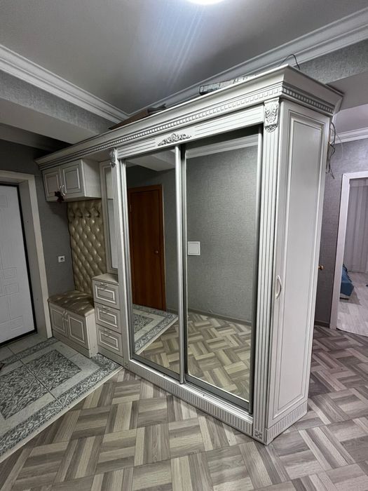 Прихожая на коледор