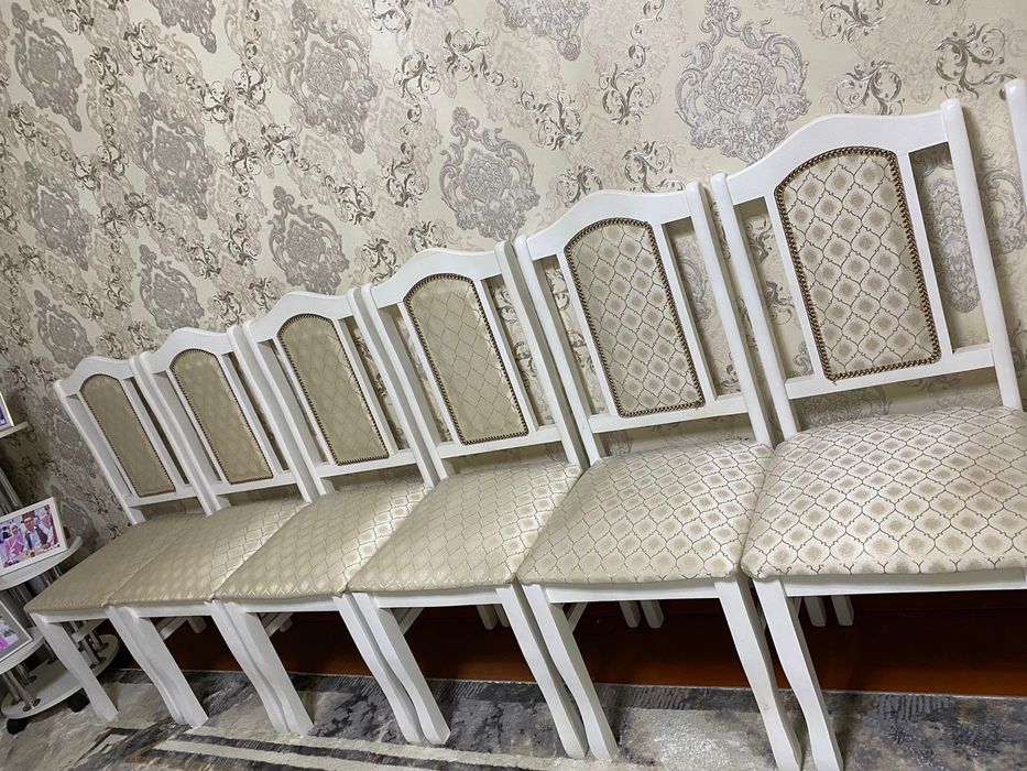 Продаются стулья 8 шт