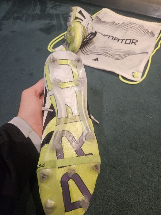 Ghete de fotbal adidas predator elite fg originale  + saculet
