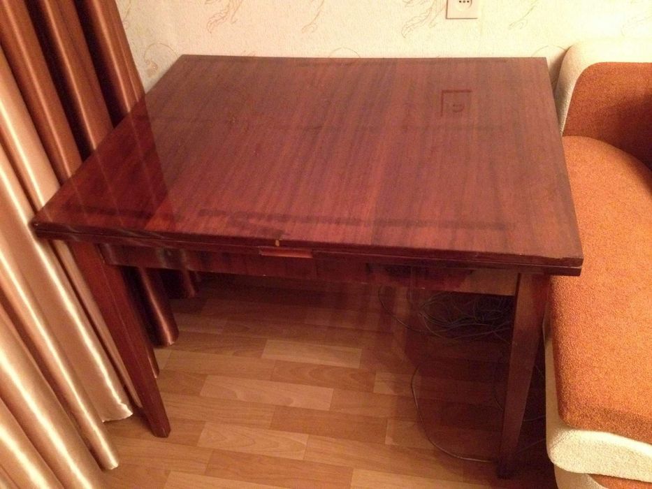 Продается раскладной стол