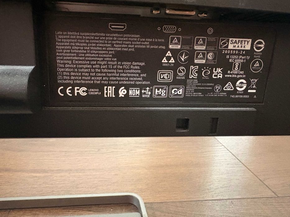 Монитор Lenovo 24i-30