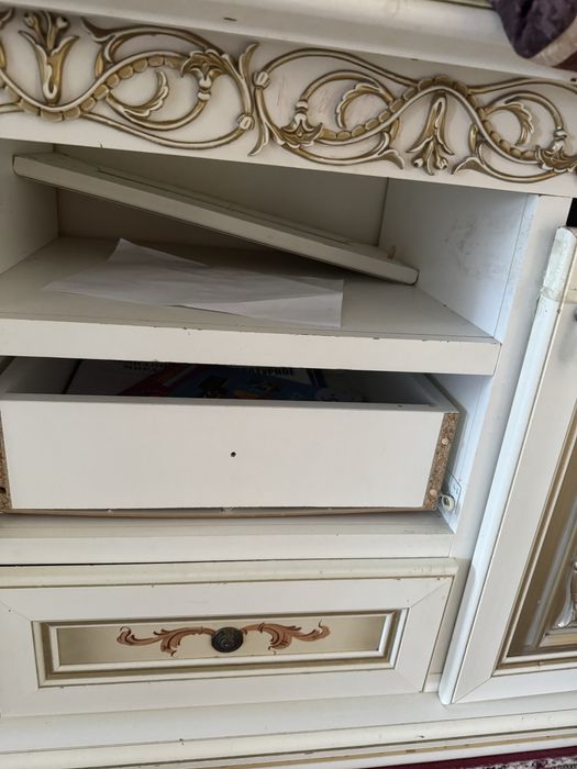 Комод для гостинной б/у