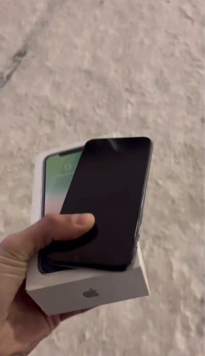 Айфоны продаются