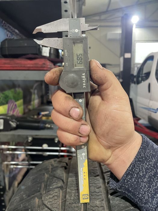 Audi R16 cu cauciucuri de iarna