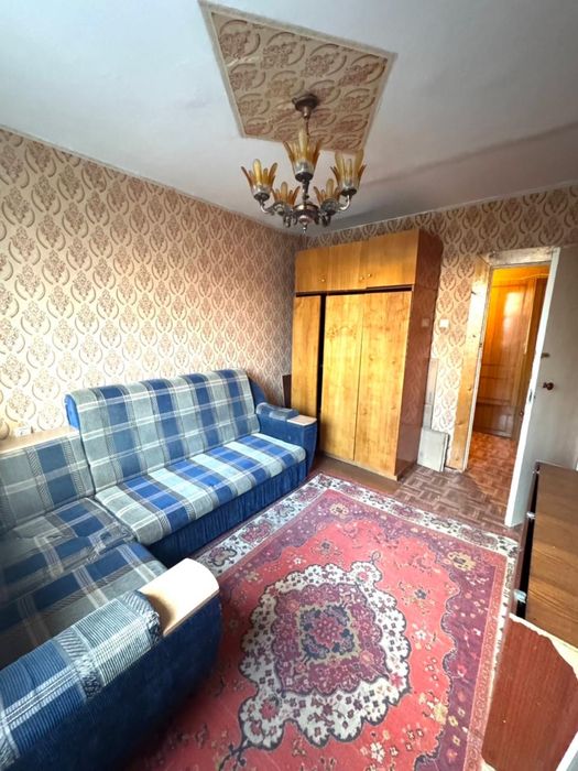 Срочно Продам 2ку - 8мкр!