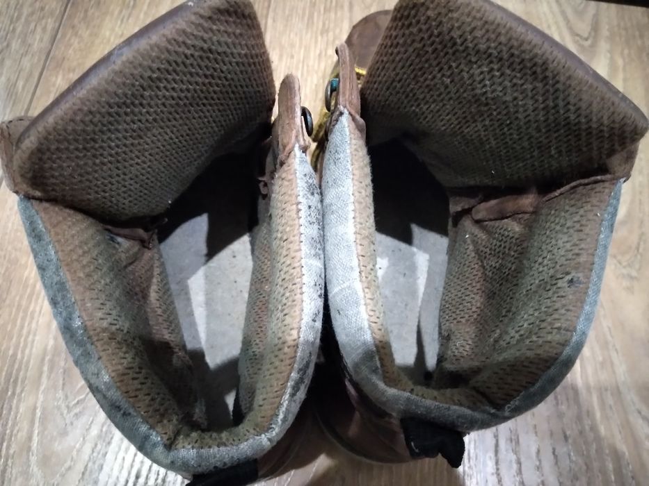 Продам рабочие ботинки