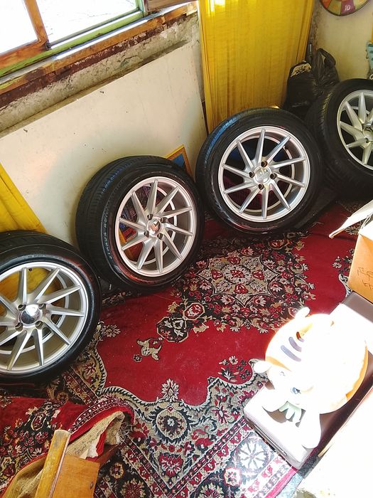 Воссуны, вертушки!