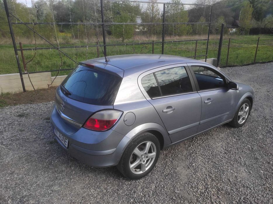 Opel Astra H 1.9 CDTI - 1200€