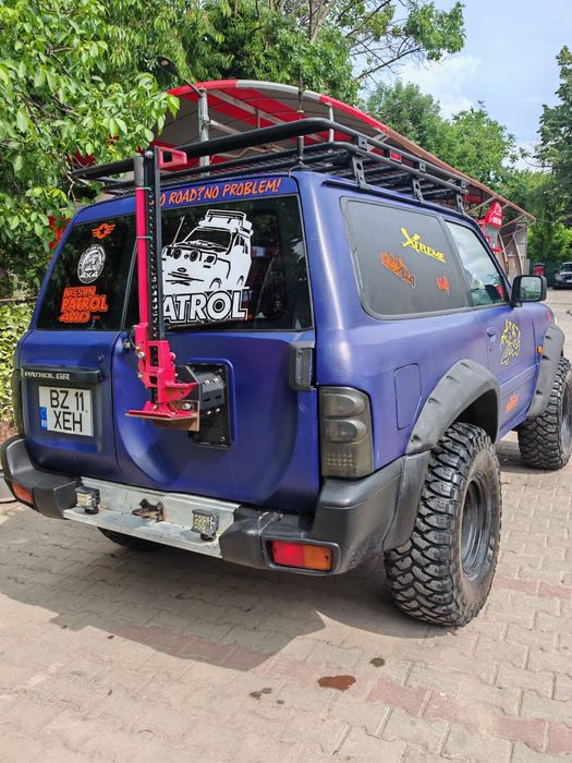 Vand Nissan Patrol Y61 2.8 diesel -Autoutilitara impozit 450 lei