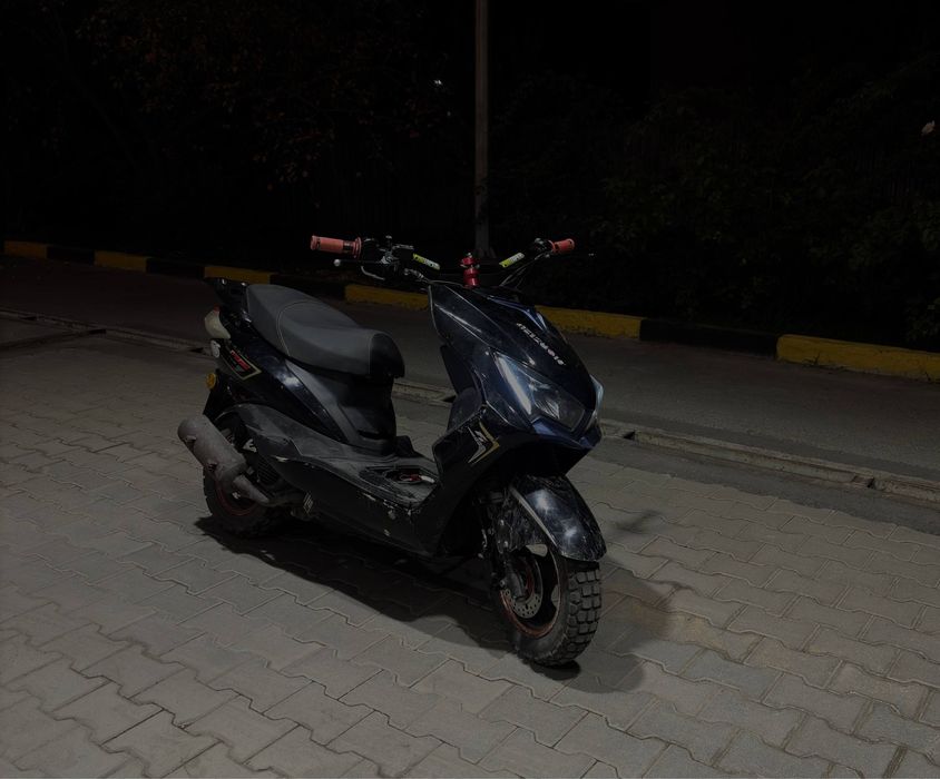 Продам мопед м8 про