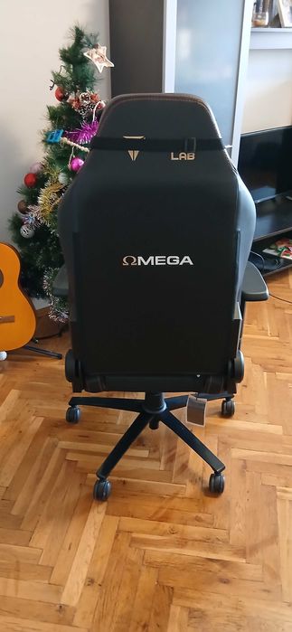 Геймърски стол Secret Lab Omega 295 лв