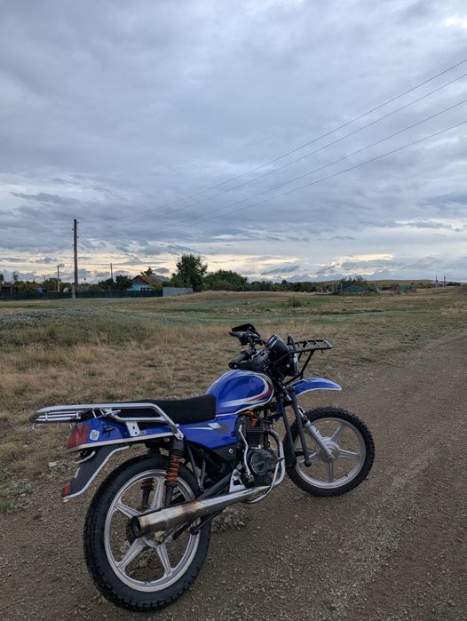 Продам яки 200кубов