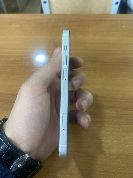 Iphone 12 mini.