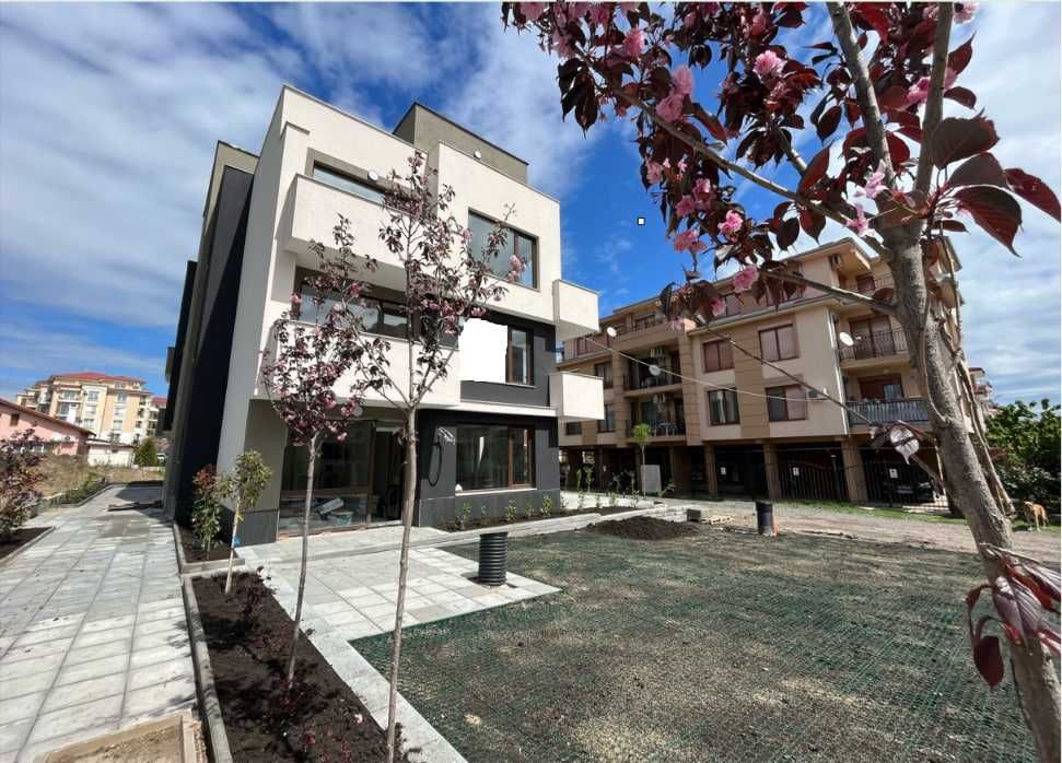 Продава се Двустаен апартамент в Несебър - 60 кв.м за 1230 €/кв.м - Снимка #3