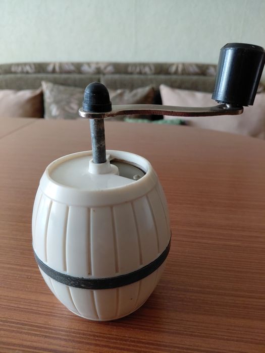 Мелнишка за кафе или подправки