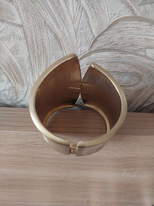 Браслет Новый Не подашёл в размере