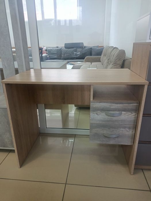 Продам письменный стол