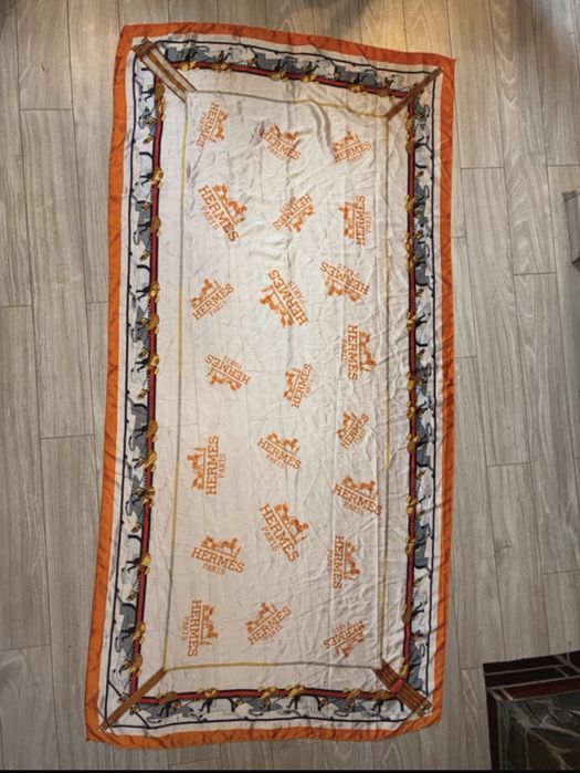Esarfa Hermes Paris
