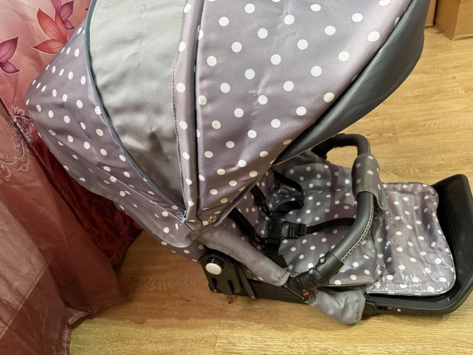 Продам коляску (люлька/прогулочная)