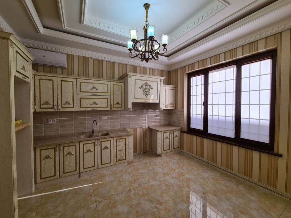 Двух уревнневый дом.