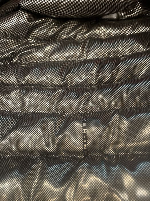 Жилет Columbia красный