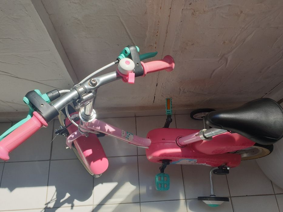 Продавам детски велосипед