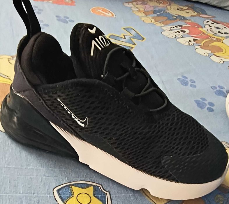 Nike маратонки 27