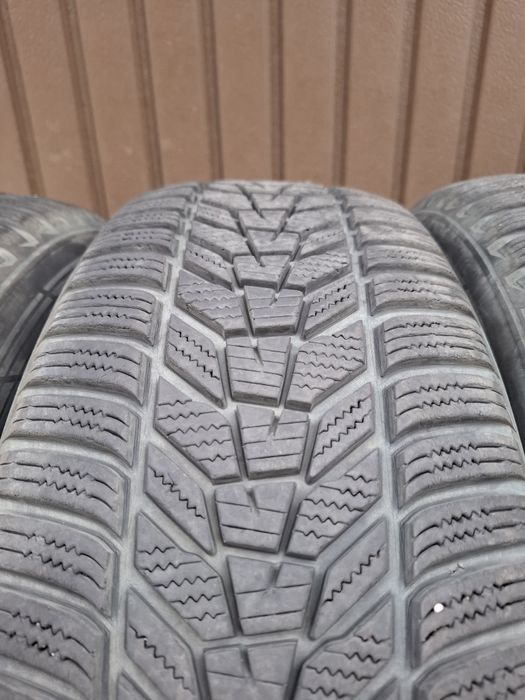 4бр зимни гуми 235/60/18 Hankook Icept Evo3 DOT3020