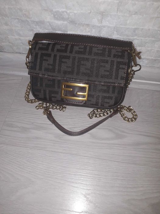 Дамска чанта Fendi