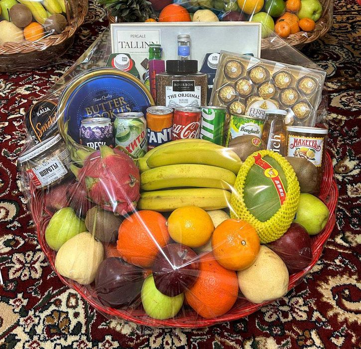 Подарки корпоративные новогодние корзины оптом